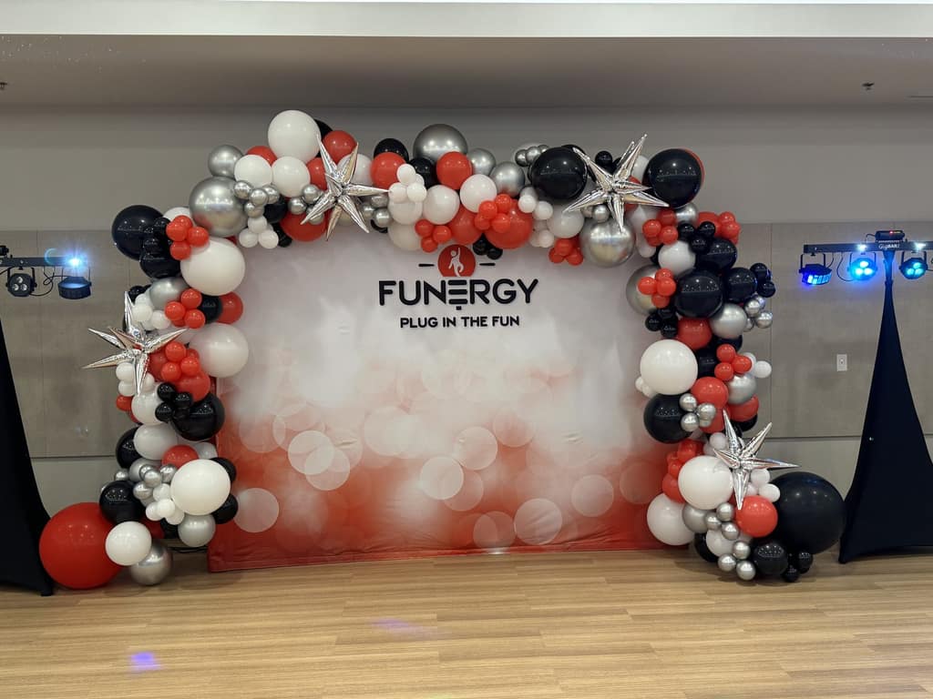 Décor & Balloons — Storybook Entertainment